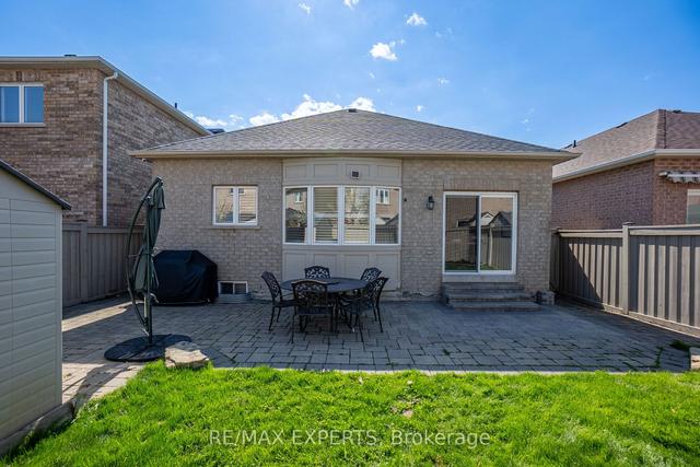 209 Vellore Park Ave, House detached with 3 bedrooms, 4 bathrooms and 5 parking in Vaughan ON | Image 22