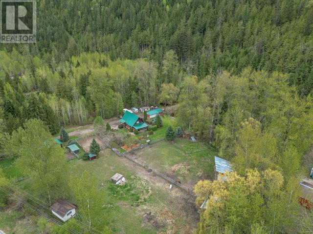 2370 Trans Canada Highway, House detached with 2 bedrooms, 1 bathrooms and 20 parking in Columbia Shuswap E BC | Image 56