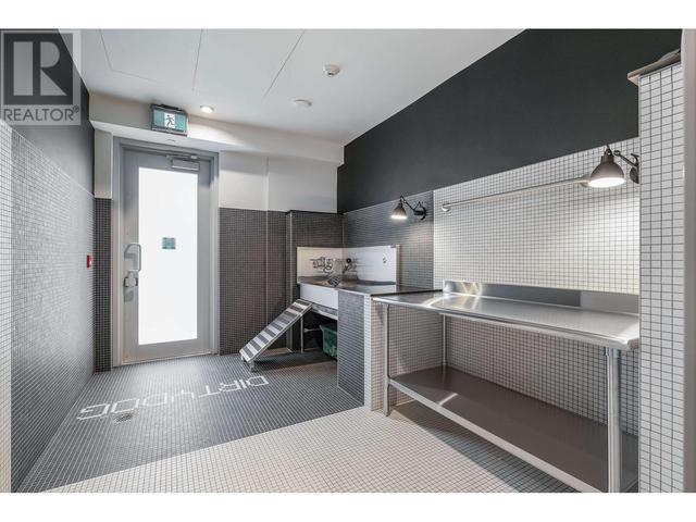 2008 - 200 Klahanie Court, Condo with 2 bedrooms, 2 bathrooms and 2 parking in West Vancouver BC | Image 26