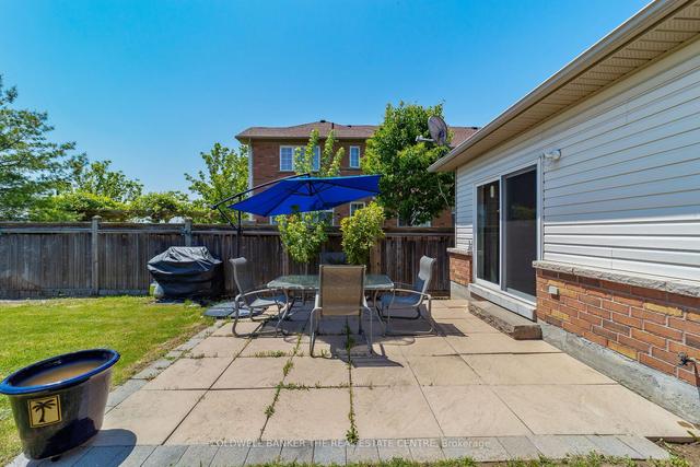 1112 Glenbourne Dr, House detached with 2 bedrooms, 2 bathrooms and 7 parking in Oshawa ON | Image 14