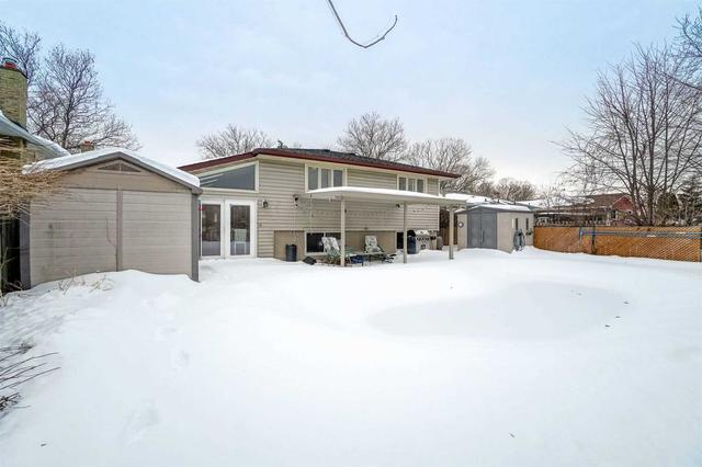 12 Rochelle Dr, House detached with 3 bedrooms, 2 bathrooms and 3 parking in St. Catharines ON | Image 27