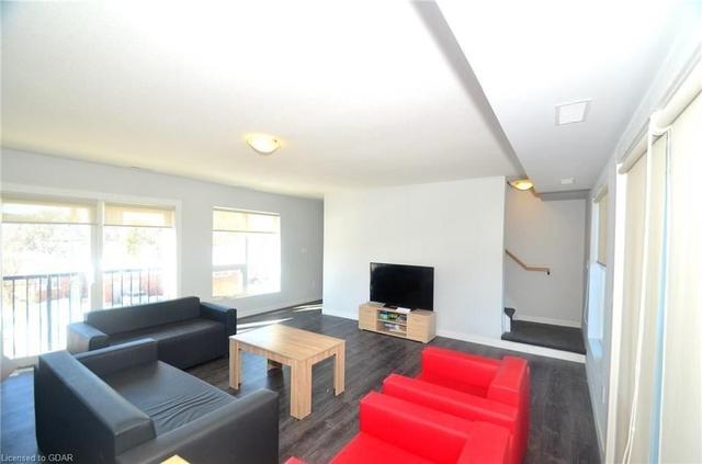 202 - 288 Albert St, Townhouse with 3 bedrooms, 3 bathrooms and 1 parking in Waterloo ON | Image 2