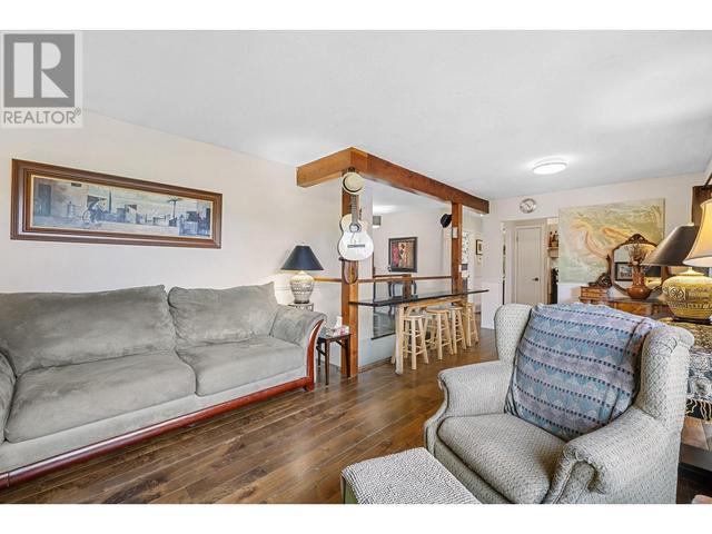 10664 Teresa Rd, House detached with 4 bedrooms, 2 bathrooms and 5 parking in Lake Country BC | Image 7