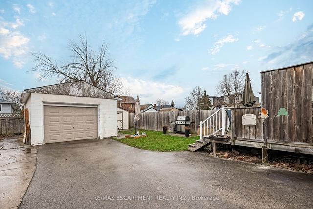 47 Chelsea St, House detached with 2 bedrooms, 2 bathrooms and 5 parking in St. Catharines ON | Image 17