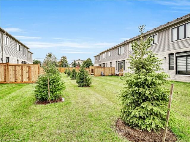 123 - 93 Stonefield Ln, Townhouse with 3 bedrooms, 3 bathrooms and 2 parking in Middlesex Centre ON | Image 2