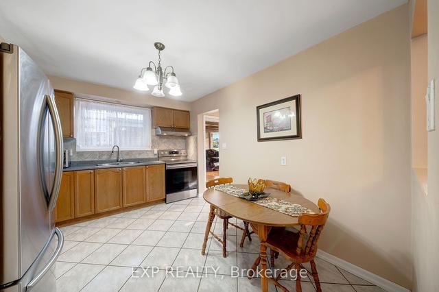 5 Rapallo Dr, House detached with 3 bedrooms, 2 bathrooms and 3 parking in Hamilton ON | Image 3
