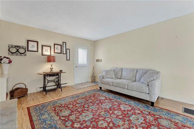 73 Franklin St, House detached with 3 bedrooms, 2 bathrooms and 3 parking in Brantford ON | Image 13