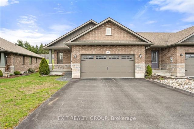 49 Aspen Dr, House attached with 2 bedrooms, 3 bathrooms and 6 parking in Quinte West ON | Image 1