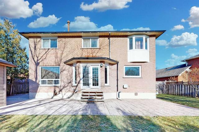 1199 Bonnybank Crt, House detached with 2 bedrooms, 1 bathrooms and 2 parking in Oakville ON | Image 6