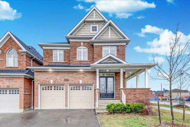 1744 William Lott Dr, House detached with 4 bedrooms, 3 bathrooms and 4 parking in Oshawa ON | Image 1