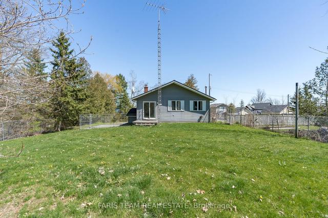 17 Palm Beach Rd, House detached with 2 bedrooms, 2 bathrooms and 4 parking in Oro Medonte ON | Image 15