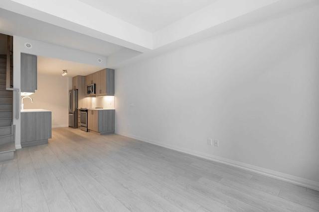 TH27 - 7895 Jane St, Condo with 3 bedrooms, 2 bathrooms and 1 parking in Vaughan ON | Image 19
