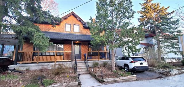 69 Union St, Home with 3 bedrooms, 1 bathrooms and 2 parking in Ottawa ON | Image 2