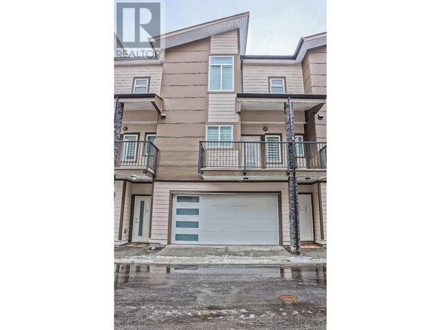 13 - 1354 Rutland Rd N, House attached with 3 bedrooms, 3 bathrooms and 2 parking in Kelowna BC | Image 2