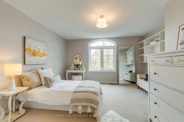 345 Giddings Cres, House semidetached with 3 bedrooms, 3 bathrooms and 3 parking in Milton ON | Image 16