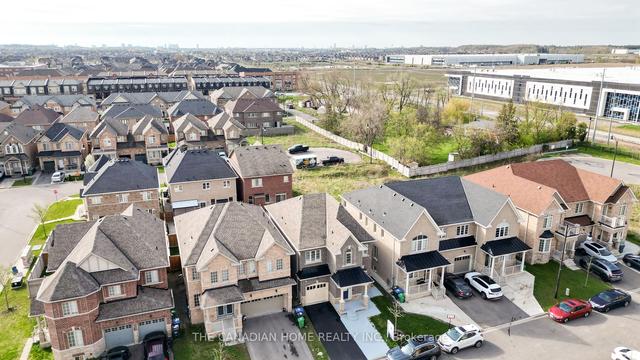 7 Spokanne St, House detached with 4 bedrooms, 4 bathrooms and 3 parking in Brampton ON | Image 23