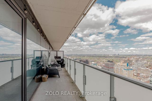 3006 - 11 Charlotte St, Condo with 2 bedrooms, 1 bathrooms and 1 parking in Toronto ON | Image 27