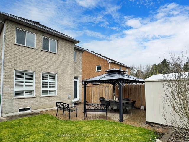 457 Woodsmere Cres, House detached with 4 bedrooms, 4 bathrooms and 4 parking in Pickering ON | Image 27