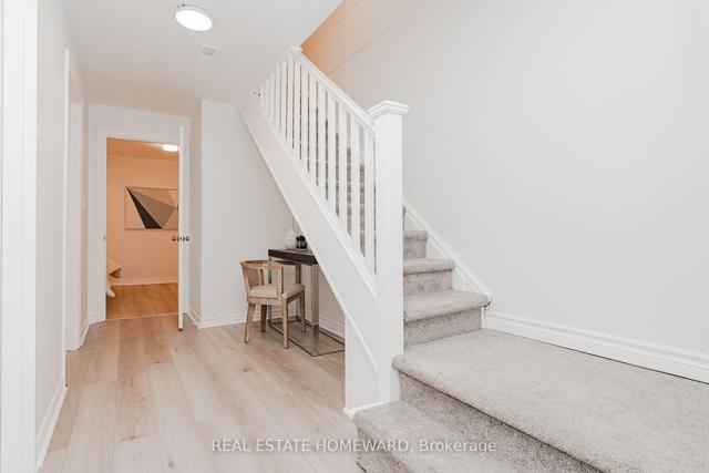 38 Mallon Ave, House semidetached with 2 bedrooms, 3 bathrooms and 0 parking in Toronto ON | Image 5