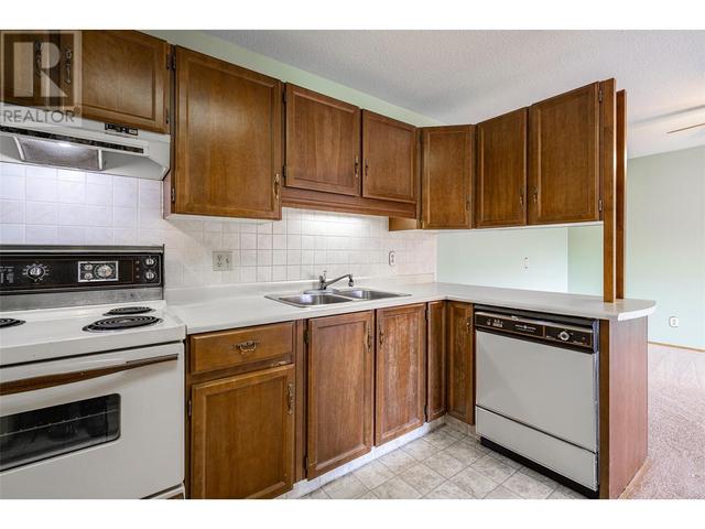 3608 - 27 Avenue Unit# 210, Condo with 2 bedrooms, 1 bathrooms and 1 parking in Vernon BC | Image 25