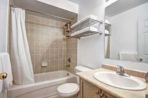 TH3 - 201 Tenth St, Townhouse with 2 bedrooms, 3 bathrooms and 2 parking in Toronto ON | Image 17