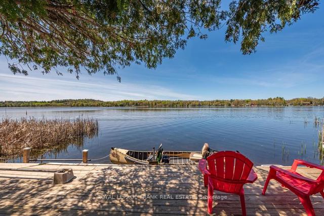 36 Southshore Rd, House detached with 2 bedrooms, 3 bathrooms and 5 parking in Kawartha Lakes ON | Image 3