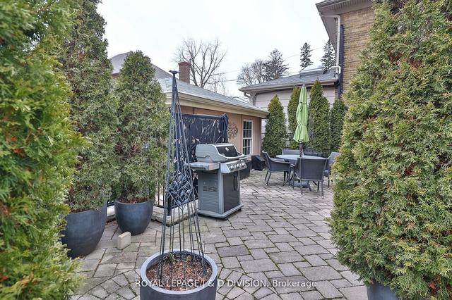 1 Chudleigh Ave, House detached with 3 bedrooms, 2 bathrooms and 2 parking in Toronto ON | Image 31