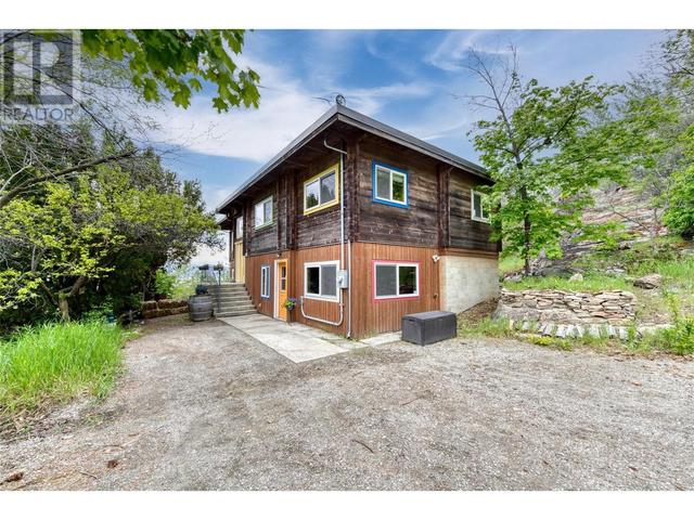 1850 Naramata Road, House detached with 3 bedrooms, 1 bathrooms and 4 parking in Penticton BC | Image 27
