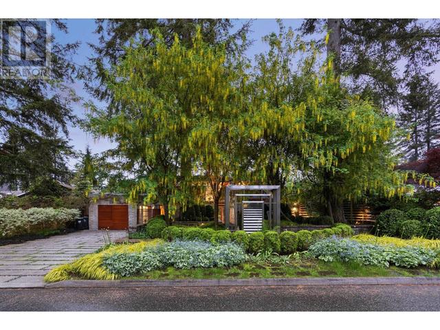4229 Sunset Boulevard, House other with 3 bedrooms, 3 bathrooms and 3 parking in North Vancouver BC | Image 39