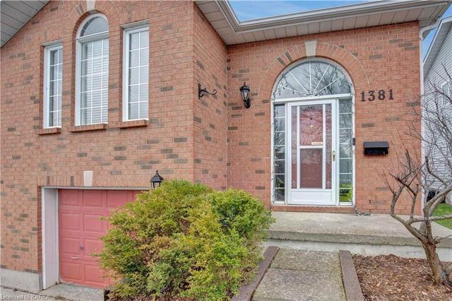 1381 Brackenwood Crescent, House semidetached with 3 bedrooms, 2 bathrooms and 2 parking in Kingston ON | Image 2
