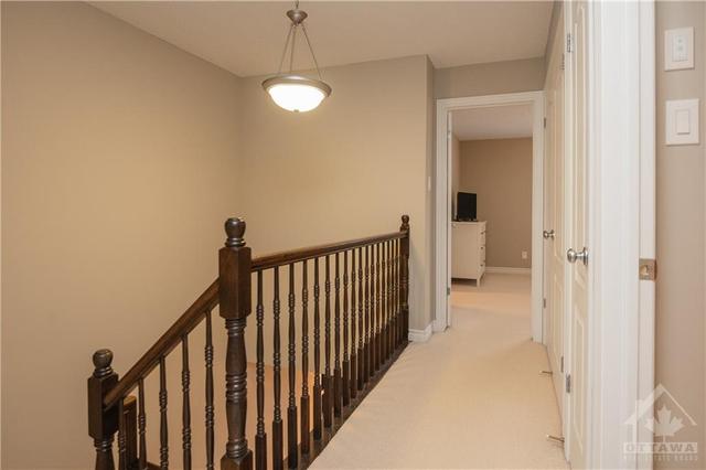 814 Fletcher Cir, Townhouse with 3 bedrooms, 3 bathrooms and 3 parking in Ottawa ON | Image 20
