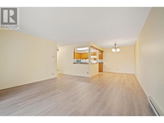 205 - 1610 Gordon Drive, Condo with 2 bedrooms, 2 bathrooms and 1 parking in Kelowna BC | Image 9