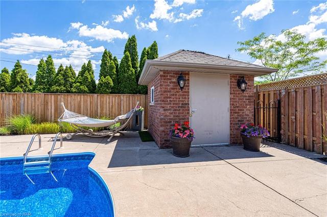 4 Valvano Court, House detached with 4 bedrooms, 2 bathrooms and 6 parking in St. Catharines ON | Image 35