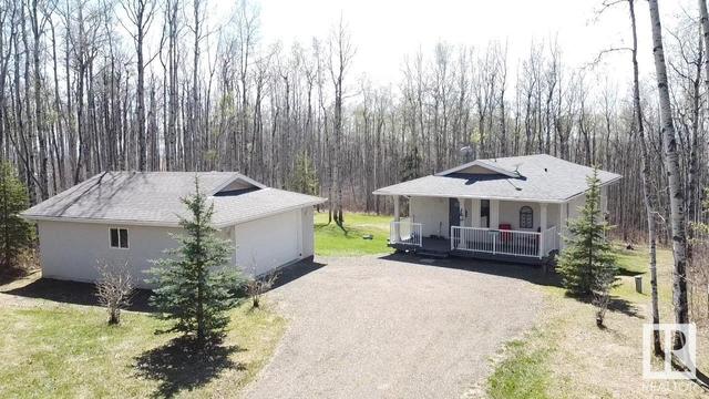 37 - 423002 Rge Rd 10, House detached with 2 bedrooms, 2 bathrooms and null parking in Ponoka County AB | Image 1