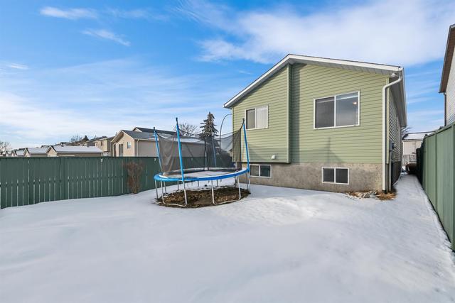140 Martinbrook Road Ne, House detached with 5 bedrooms, 2 bathrooms and 4 parking in Calgary AB | Image 31