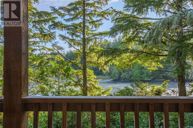 225 Boardwalk Blvd, House detached with 2 bedrooms, 1 bathrooms and 2 parking in Ucluelet BC | Image 27