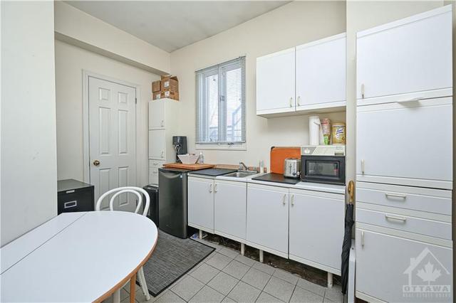 353 Waverley St W, House other with 0 bedrooms, 0 bathrooms and 4 parking in Ottawa ON | Image 9