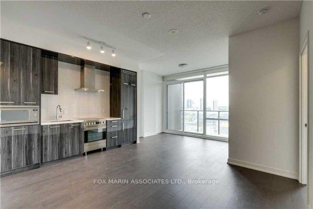 S1407 - 120 Bayview Ave, Condo with 1 bedrooms, 2 bathrooms and 1 parking in Toronto ON | Image 1