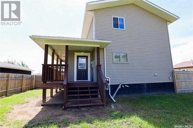 222 21st Street, House detached with 2 bedrooms, 2 bathrooms and null parking in Battleford SK | Image 19