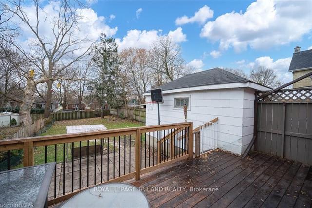 1295 King St, House detached with 2 bedrooms, 2 bathrooms and 5 parking in London ON | Image 17