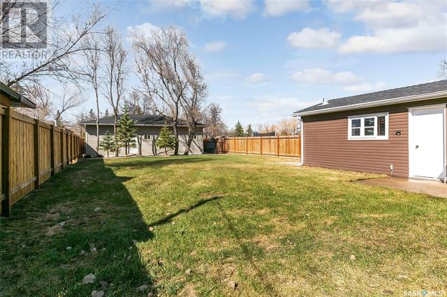 30 5th Avenue, House detached with 1 bedrooms, 2 bathrooms and null parking in Lumsden SK | Image 34