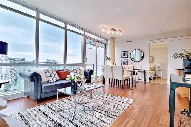 1706 - 30 Canterbury Pl, Condo with 2 bedrooms, 2 bathrooms and 1 parking in Toronto ON | Image 12