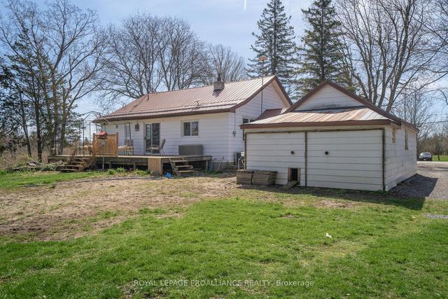1071 County Rd 8, House detached with 3 bedrooms, 1 bathrooms and 8 parking in Prince Edward County ON | Image 27