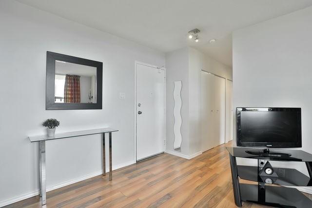 710 - 15 Nicklaus Dr, Condo with 2 bedrooms, 1 bathrooms and 1 parking in Hamilton ON | Image 25