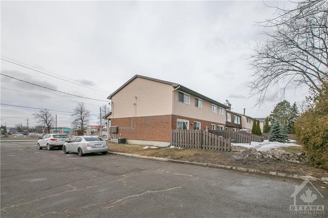 5 - 1661 Heron Rd, Townhouse with 3 bedrooms, 2 bathrooms and 1 parking in Ottawa ON | Image 29
