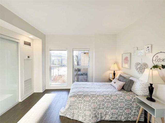 TH-9 - 175 Bonis Ave, Townhouse with 3 bedrooms, 3 bathrooms and 1 parking in Toronto ON | Image 6