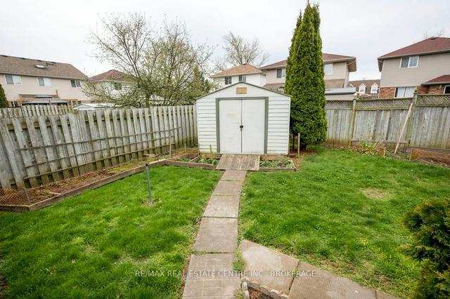 12 Whittaker Cres, House detached with 2 bedrooms, 2 bathrooms and 3 parking in Cambridge ON | Image 25