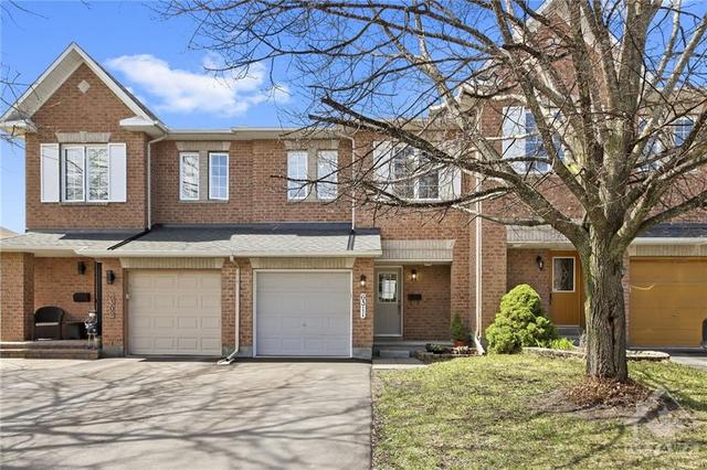 6311 Sablewood Pl, Townhouse with 3 bedrooms, 3 bathrooms and 2 parking in Ottawa ON | Image 2