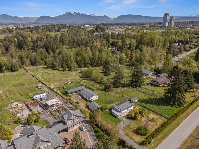 19557 82 A Avenue, House other with 3 bedrooms, 2 bathrooms and 20 parking in Surrey BC | Image 7