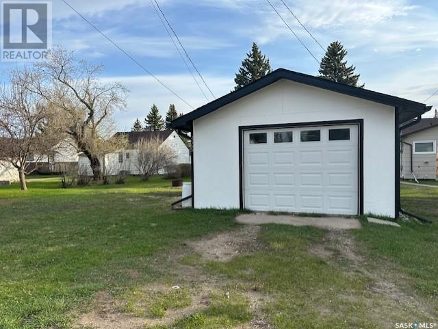 325 8th Ave W, House detached with 3 bedrooms, 1 bathrooms and null parking in Melville SK | Image 27